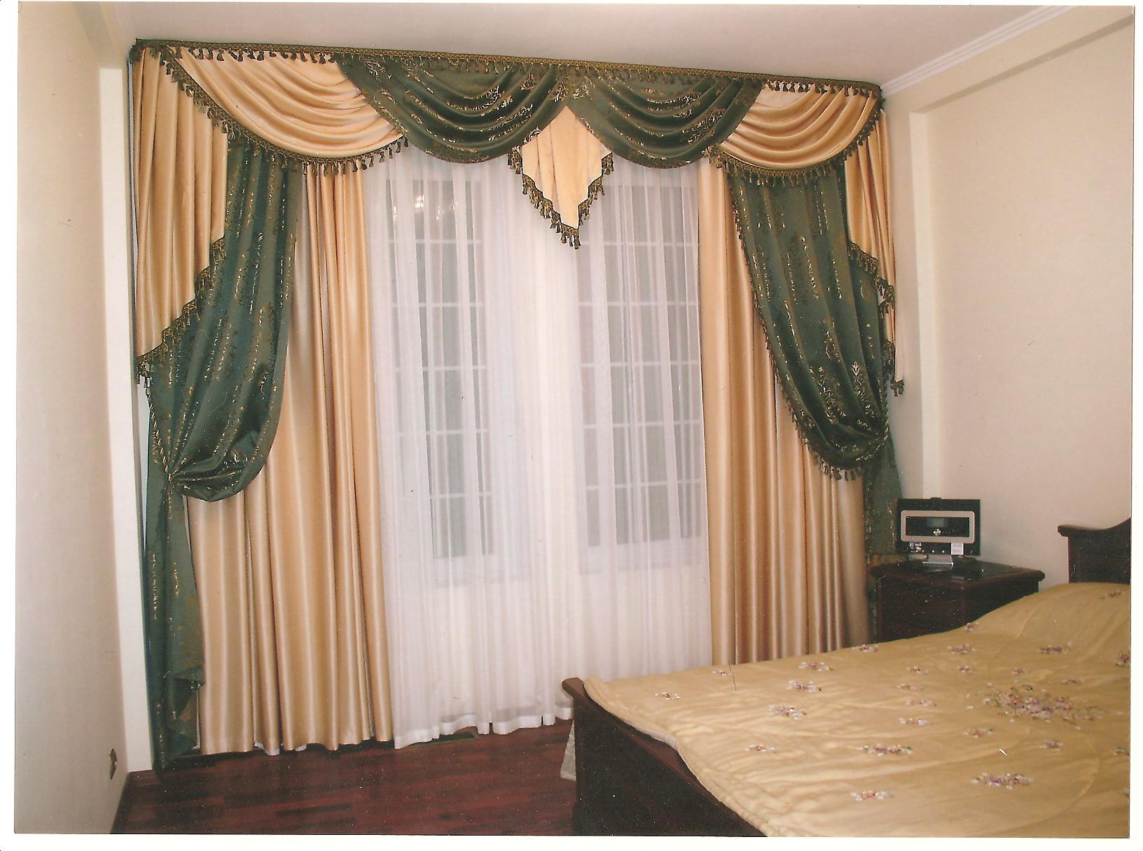 Красивые шторы для спальни фото photo-bonus.ru.

